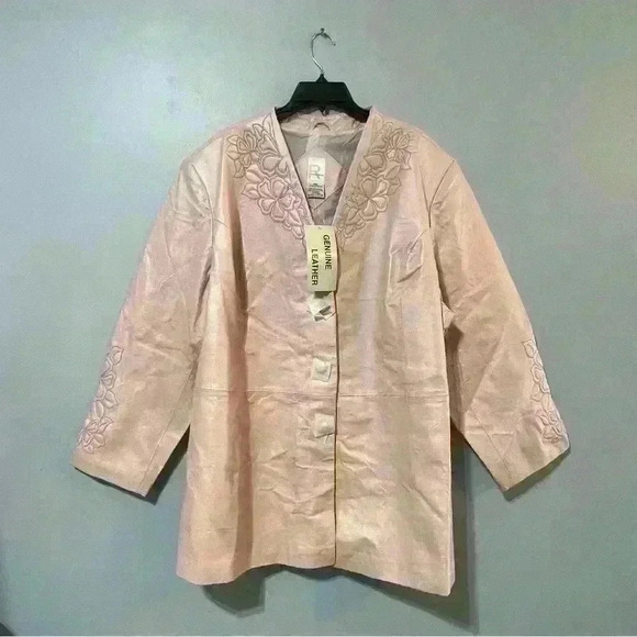 Roaman’s Vintage Women’s Leather Plus Size Jacket Size 34W Light Pink Embroidery - Picture 1 of 12